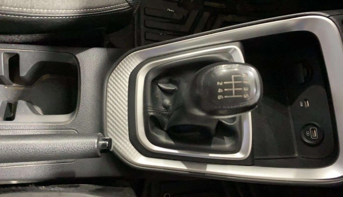2020 KIA SONET HTK PLUS 1.0 IMT, Petrol, Manual, 46,986 km, Gear Lever