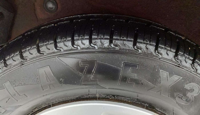 2012 Hyundai i10 MAGNA 1.1, Petrol, Manual, 37,188 km, Right Rear Tyre Tread