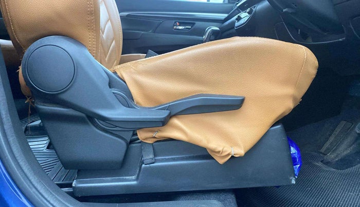 2022 Maruti XL6 ZETA AT, Petrol, Automatic, 26,200 km, Driver Side Adjustment Panel