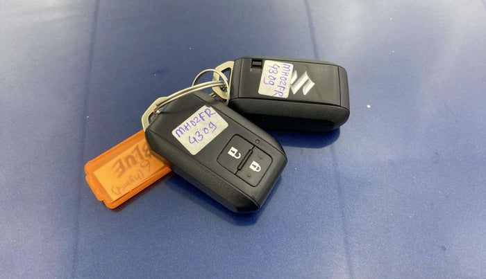 2022 Maruti XL6 ZETA AT, Petrol, Automatic, 26,200 km, Key Close Up
