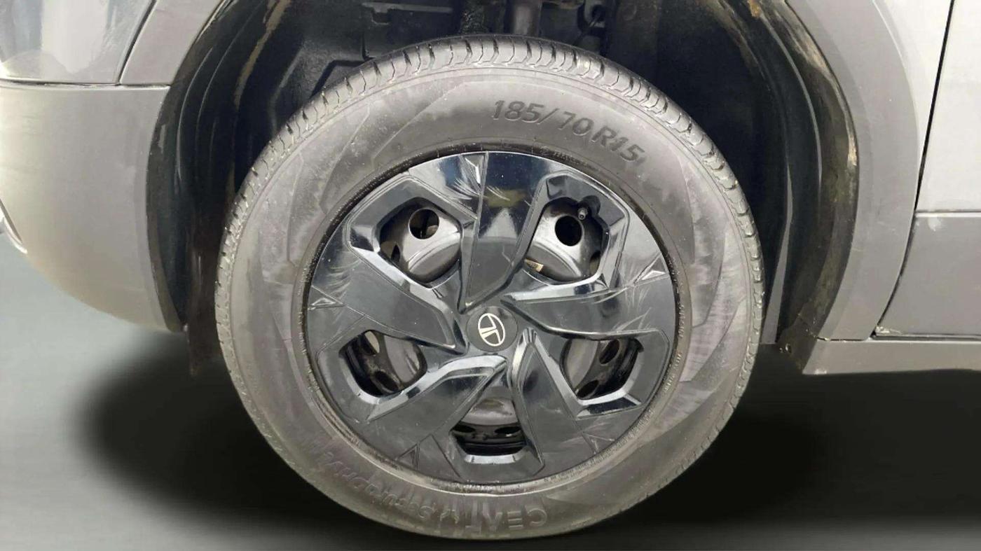 2024 Tata PUNCH ADVENTURE MT, Petrol, Manual, 22,816 km, Left Front Wheel