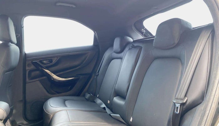 2022 Tata NEXON XZ PLUS PETROL DARK EDITION, Petrol, Manual, 15,501 km, Right Side Rear Door Cabin
