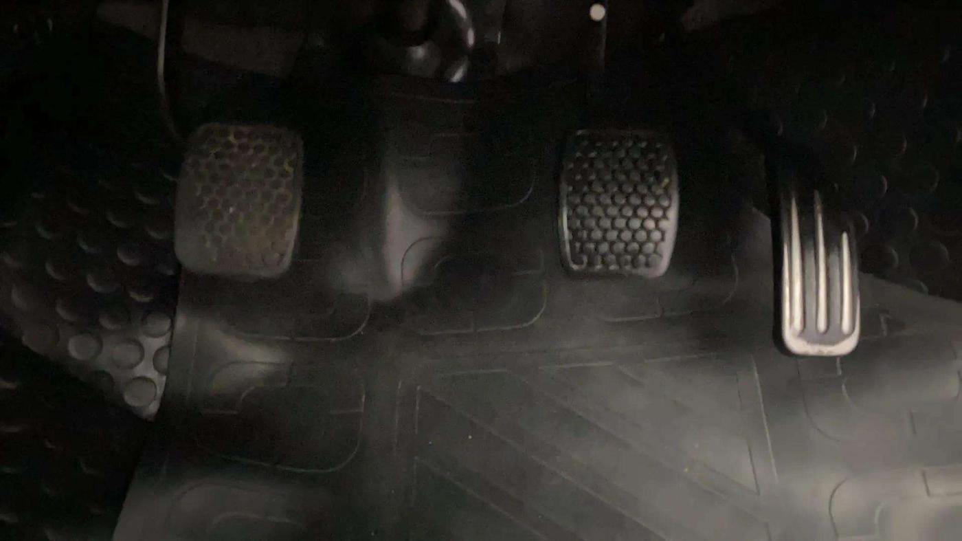 2014 Maruti Alto K10 VXI, Petrol, Manual, 69,885 km, Pedals