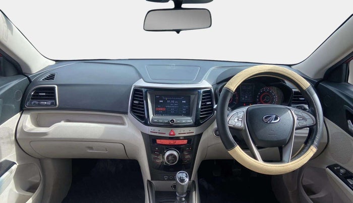 2020 Mahindra XUV300 W8 1.2 PETROL, Petrol, Manual, 55,734 km, Dashboard