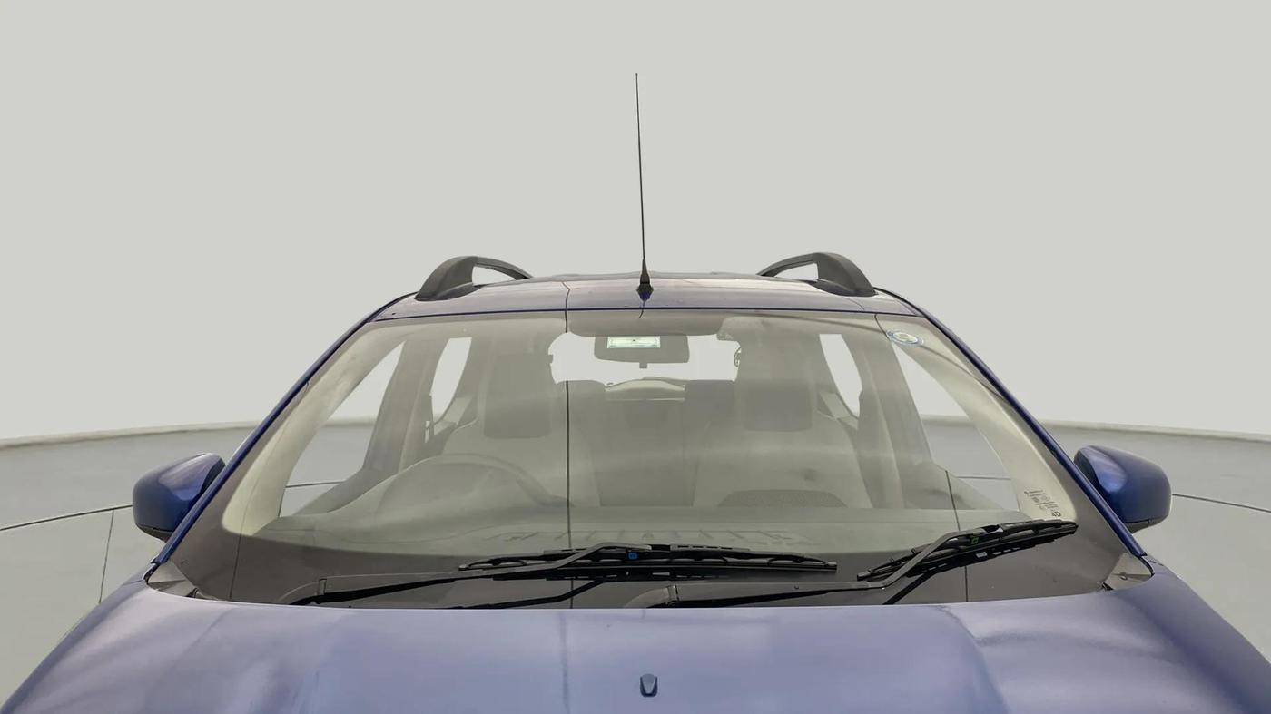2020 Renault TRIBER RXZ, Petrol, Manual, 46,025 km, Front Windshield
