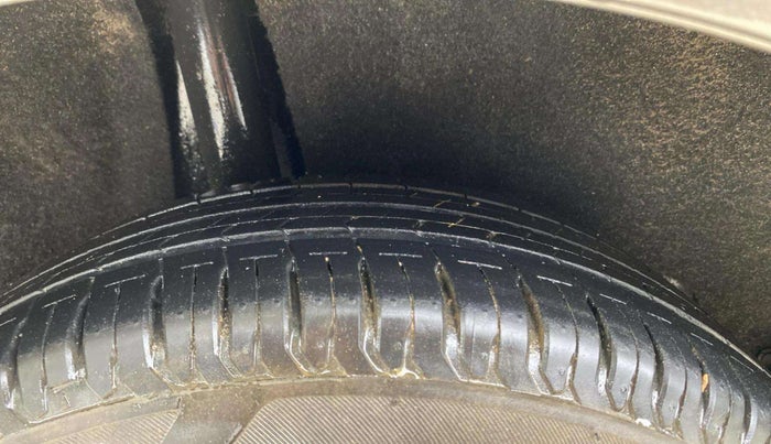 2019 Maruti Baleno DELTA PETROL 1.2, Petrol, Manual, 75,962 km, Right Rear Tyre Tread