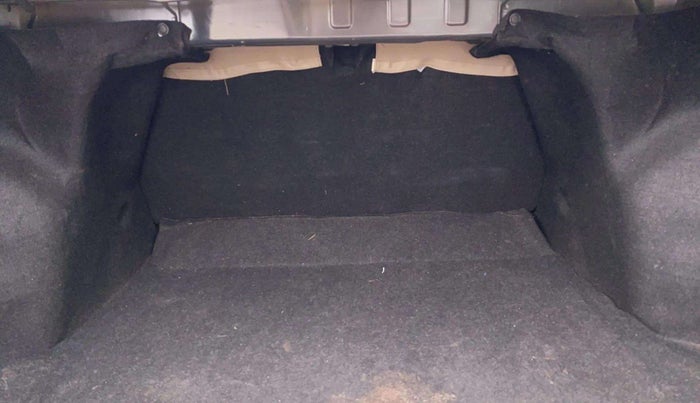 2018 Maruti Ciaz DELTA 1.4 MT PETROL, Petrol, Manual, 68,715 km, Boot Inside