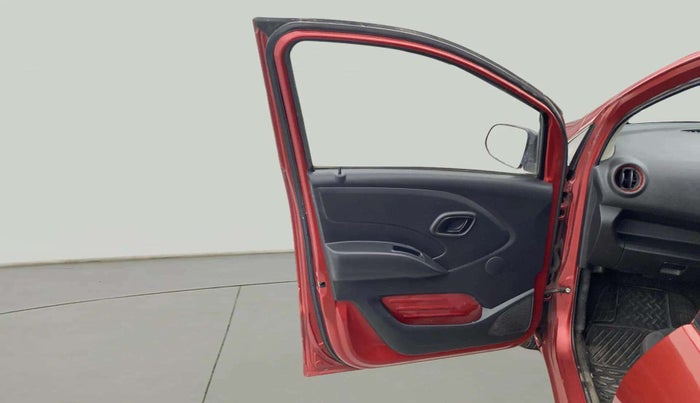 2016 Datsun Redi Go S, Petrol, Manual, 40,773 km, LHS Front Door