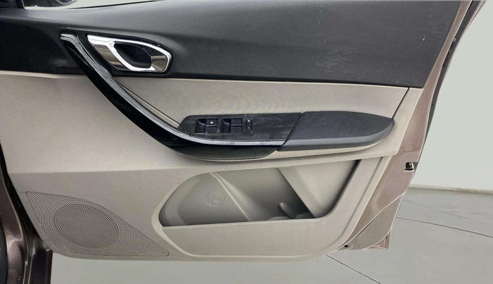2018 Tata Tiago XZ PETROL, Petrol, Manual, 36,611 km, Driver Side Door Panels Control