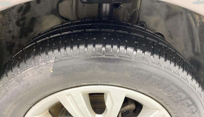 2018 Tata Tiago XZ PETROL, Petrol, Manual, 36,611 km, Right Front Tyre Tread