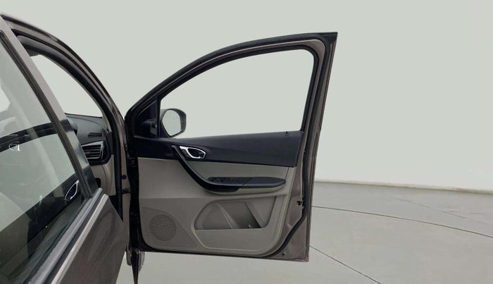 2018 Tata Tiago XZ PETROL, Petrol, Manual, 36,611 km, RHS Front Door