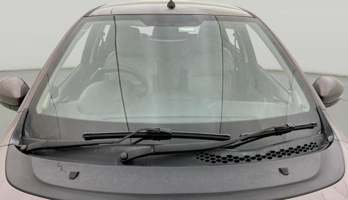 2018 Tata Tiago XZ PETROL, Petrol, Manual, 36,611 km, Front Windshield