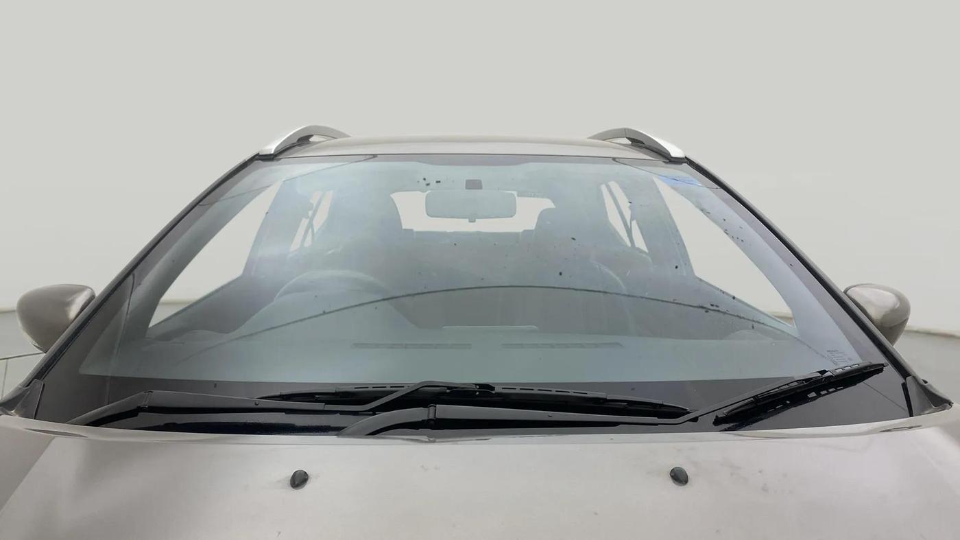 2021 Nissan Kicks XV 1.5, Petrol, Manual, 36,239 km, Front Windshield
