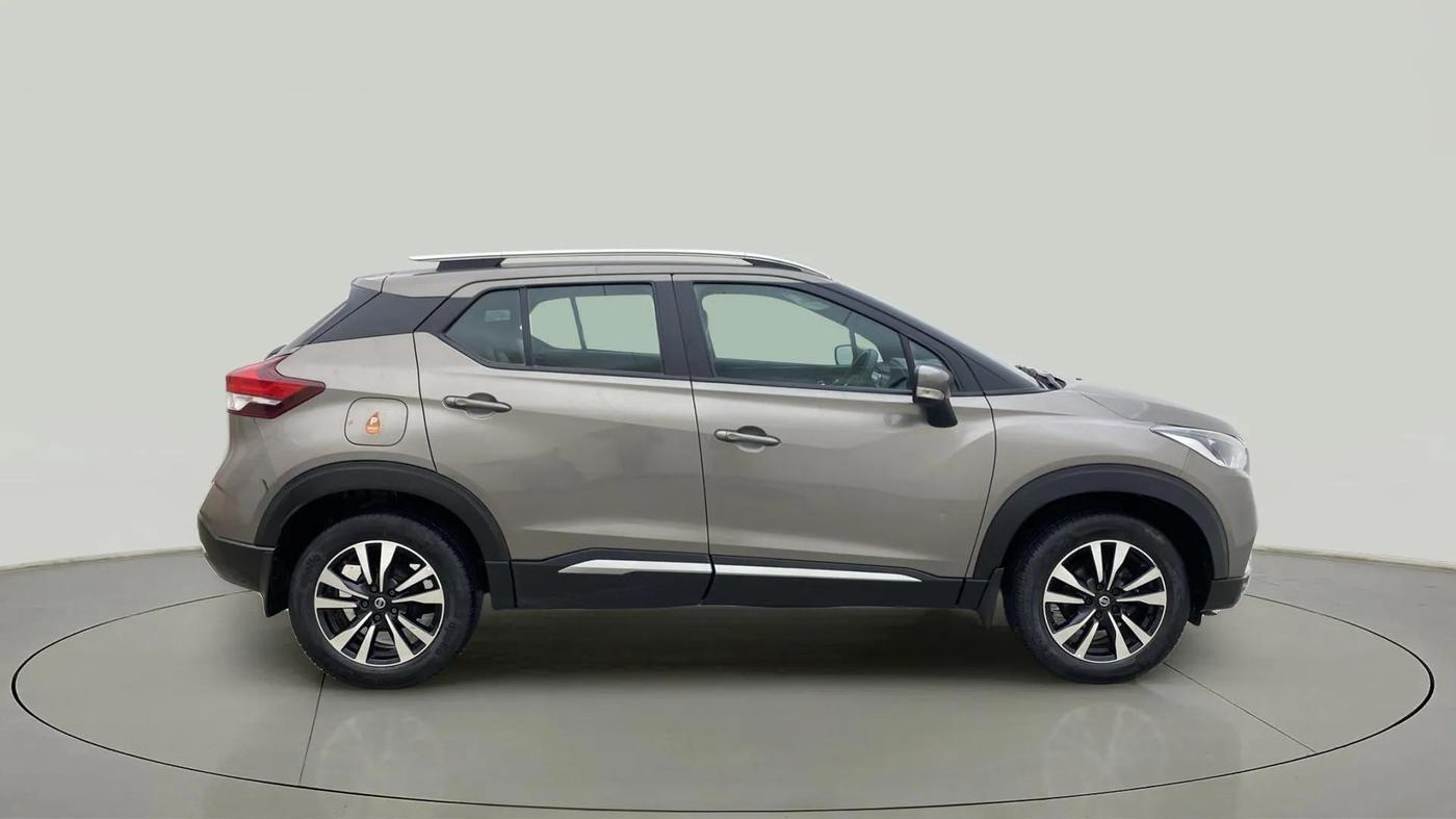 2021 Nissan Kicks XV 1.5, Petrol, Manual, 36,239 km, Right Side View
