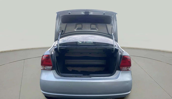 2013 Volkswagen Vento COMFORTLINE 1.6, Petrol, Manual, 69,533 km, Boot Door Open