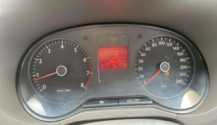 2013 Volkswagen Vento COMFORTLINE 1.6, Petrol, Manual, 69,533 km, Odometer Image