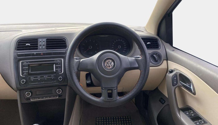2013 Volkswagen Vento COMFORTLINE 1.6, Petrol, Manual, 69,533 km, Steering Wheel Close Up
