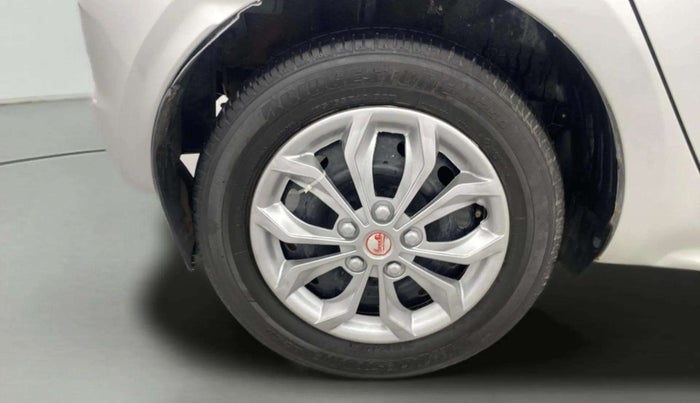 2018 Tata Tiago XZ PETROL, Petrol, Manual, 30,209 km, Right Rear Wheel