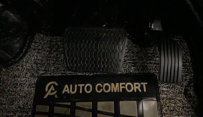 2022 Tata NEXON XMA SUNROOF PETROL, Petrol, Automatic, 41,512 km, Pedals