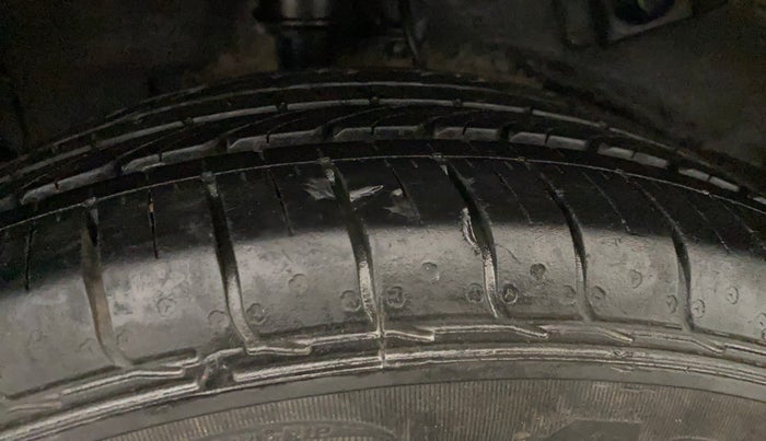 2022 Tata NEXON XMA SUNROOF PETROL, Petrol, Automatic, 41,512 km, Right Rear Tyre Tread