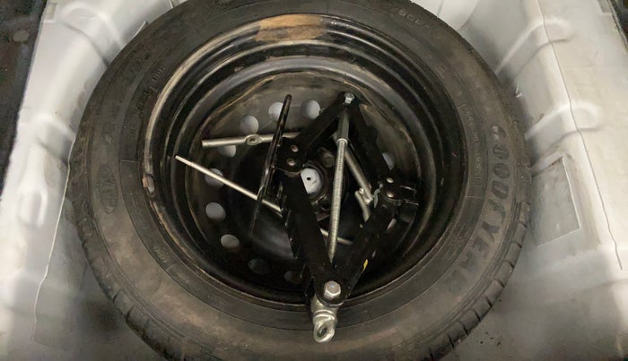 2022 Tata NEXON XMA SUNROOF PETROL, Petrol, Automatic, 41,512 km, Spare Tyre