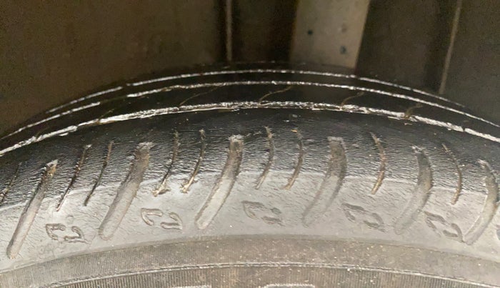 2022 Renault Kiger RXE MT, Petrol, Manual, 39,361 km, Left Rear Tyre Tread