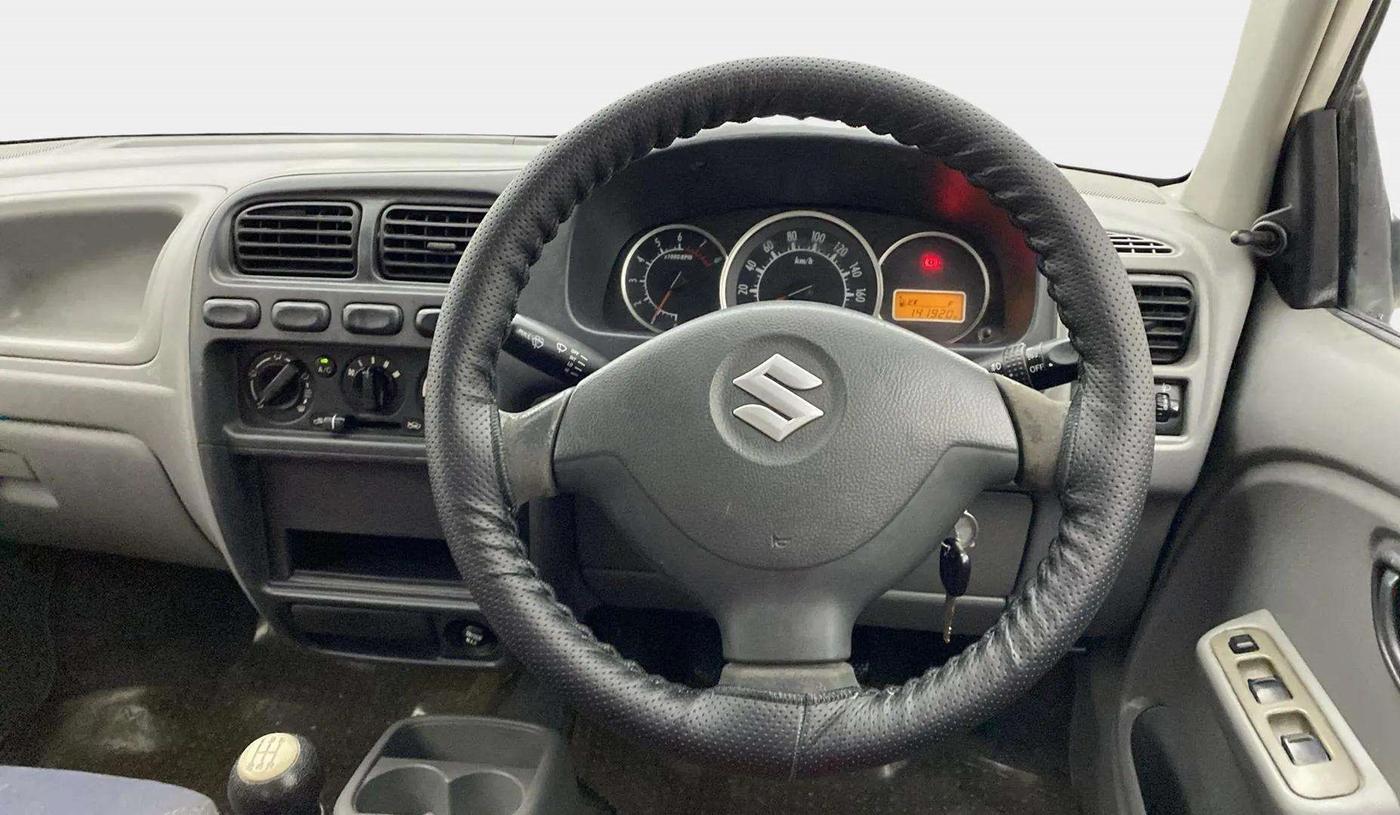 2014 Maruti Alto K10 VXI, Petrol, Manual, 1,41,879 km, Steering Wheel Close Up