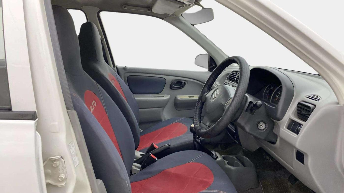 2014 Maruti Alto K10 VXI, Petrol, Manual, 1,41,879 km, Right Side Front Door Cabin