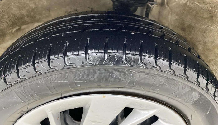 2014 Maruti Alto K10 VXI, Petrol, Manual, 1,41,879 km, Left Front Tyre Tread