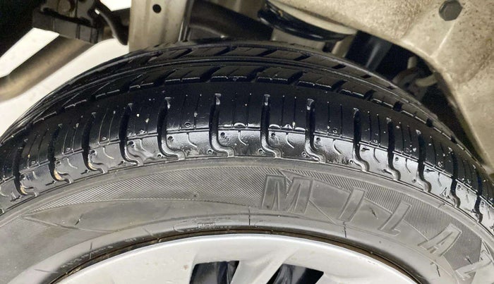 2014 Maruti Alto K10 VXI, Petrol, Manual, 1,41,879 km, Right Rear Tyre Tread