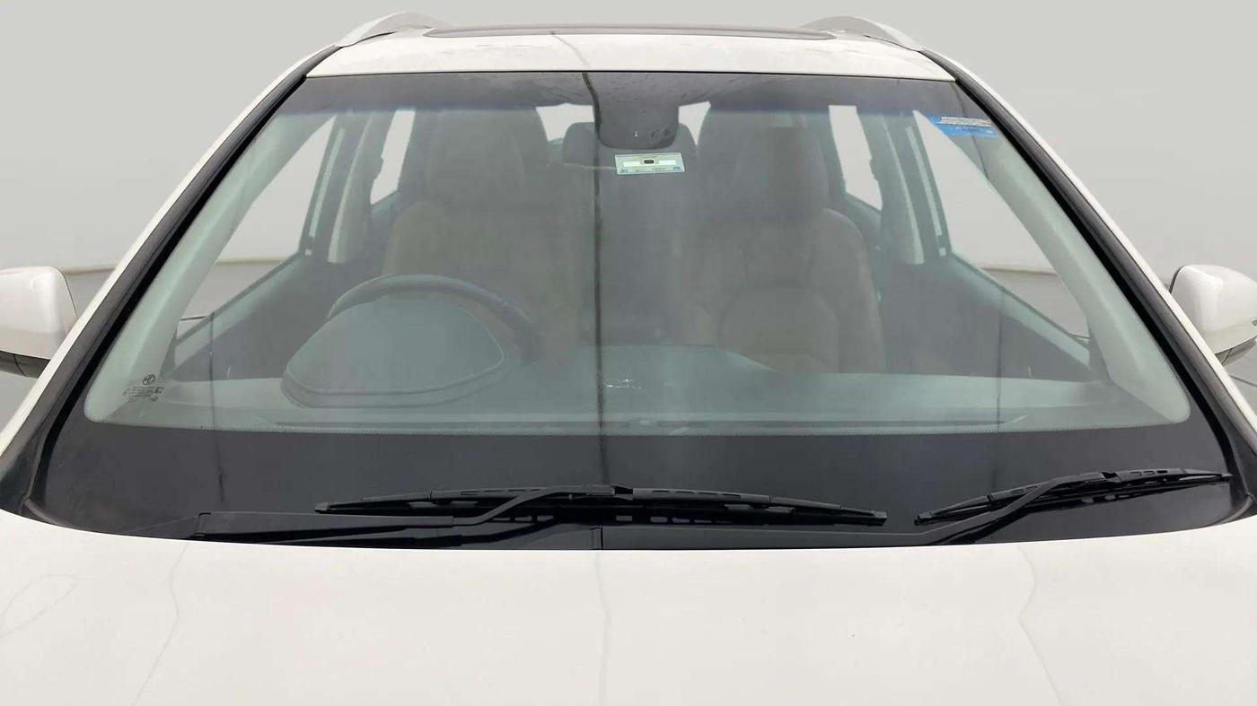 2020 MG HECTOR PLUS SHARP 1.5 PETROL TURBO DCT 6-STR, Petrol, Automatic, 50,447 km, Front Windshield