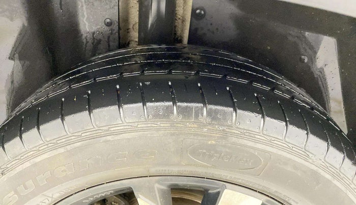 2020 MG HECTOR PLUS SHARP 1.5 PETROL TURBO CVT 6-STR, Petrol, Automatic, 50,365 km, Right Rear Tyre Tread
