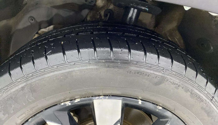 2020 MG HECTOR PLUS SHARP 1.5 PETROL TURBO CVT 6-STR, Petrol, Automatic, 50,365 km, Left Front Tyre Tread