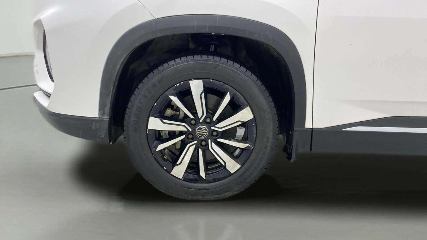 2020 MG HECTOR PLUS SHARP 1.5 PETROL TURBO DCT 6-STR, Petrol, Automatic, 50,447 km, Left Front Wheel