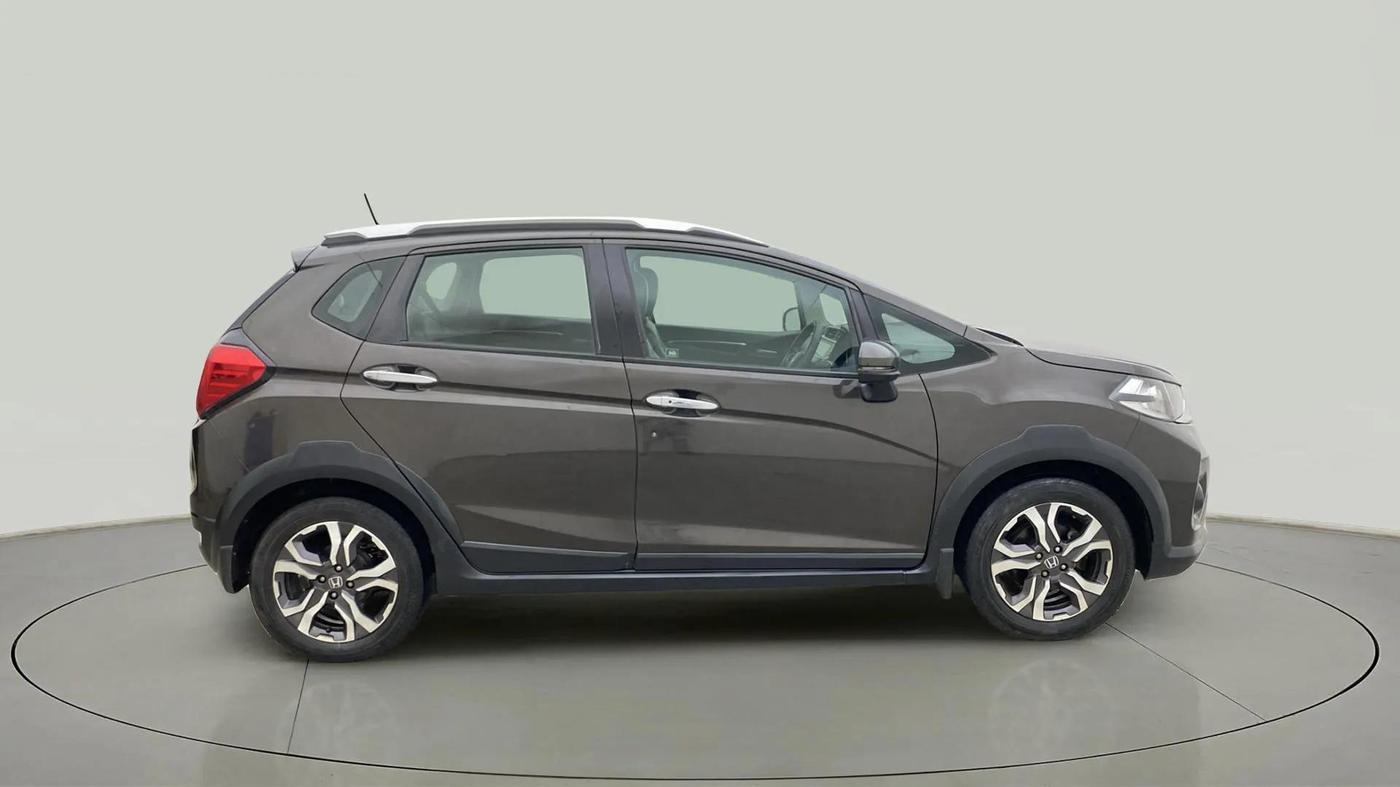 2019 Honda WR-V 1.5L I-DTEC VX MT, Diesel, Manual, 88,850 km, Right Side View