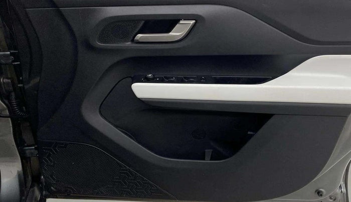 2023 Tata PUNCH CREATIVE  AMT, Petrol, Automatic, 7,615 km, Driver Side Door Panels Control