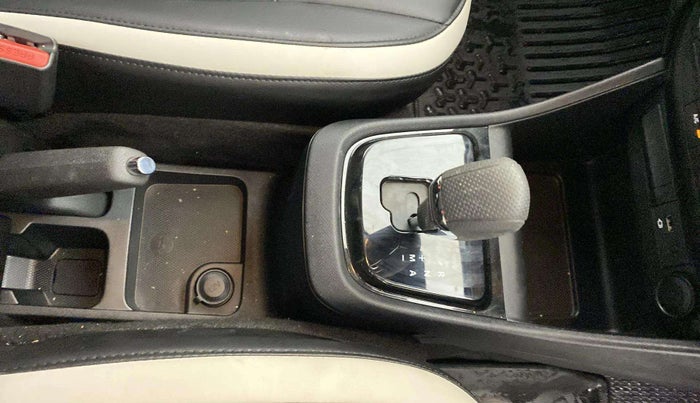 2023 Tata PUNCH CREATIVE  AMT, Petrol, Automatic, 7,615 km, Gear Lever