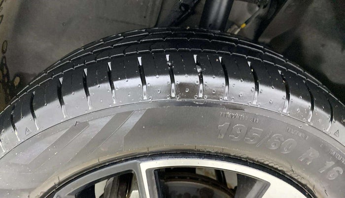 2023 Tata PUNCH CREATIVE  AMT, Petrol, Automatic, 7,615 km, Left Front Tyre Tread