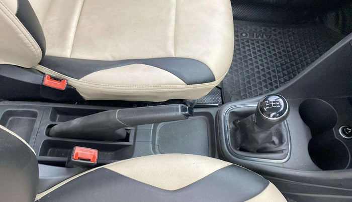 2019 Volkswagen Ameo TRENDLINE 1.0L, Petrol, Manual, 93,309 km, Gear Lever