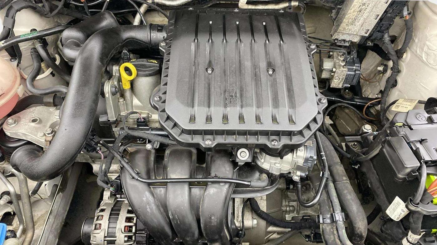 2019 Volkswagen Ameo TRENDLINE 1.0L, Petrol, Manual, 93,378 km, Engine View