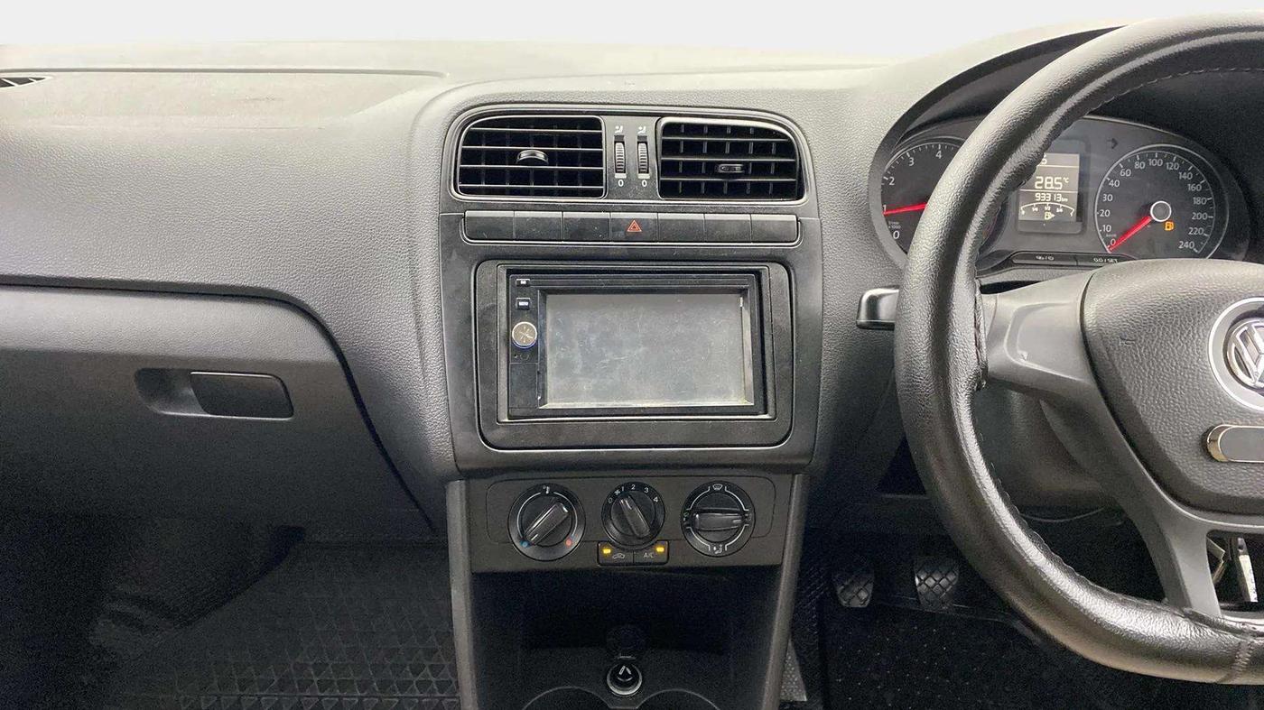 2019 Volkswagen Ameo TRENDLINE 1.0L, Petrol, Manual, 93,378 km, Air Conditioner