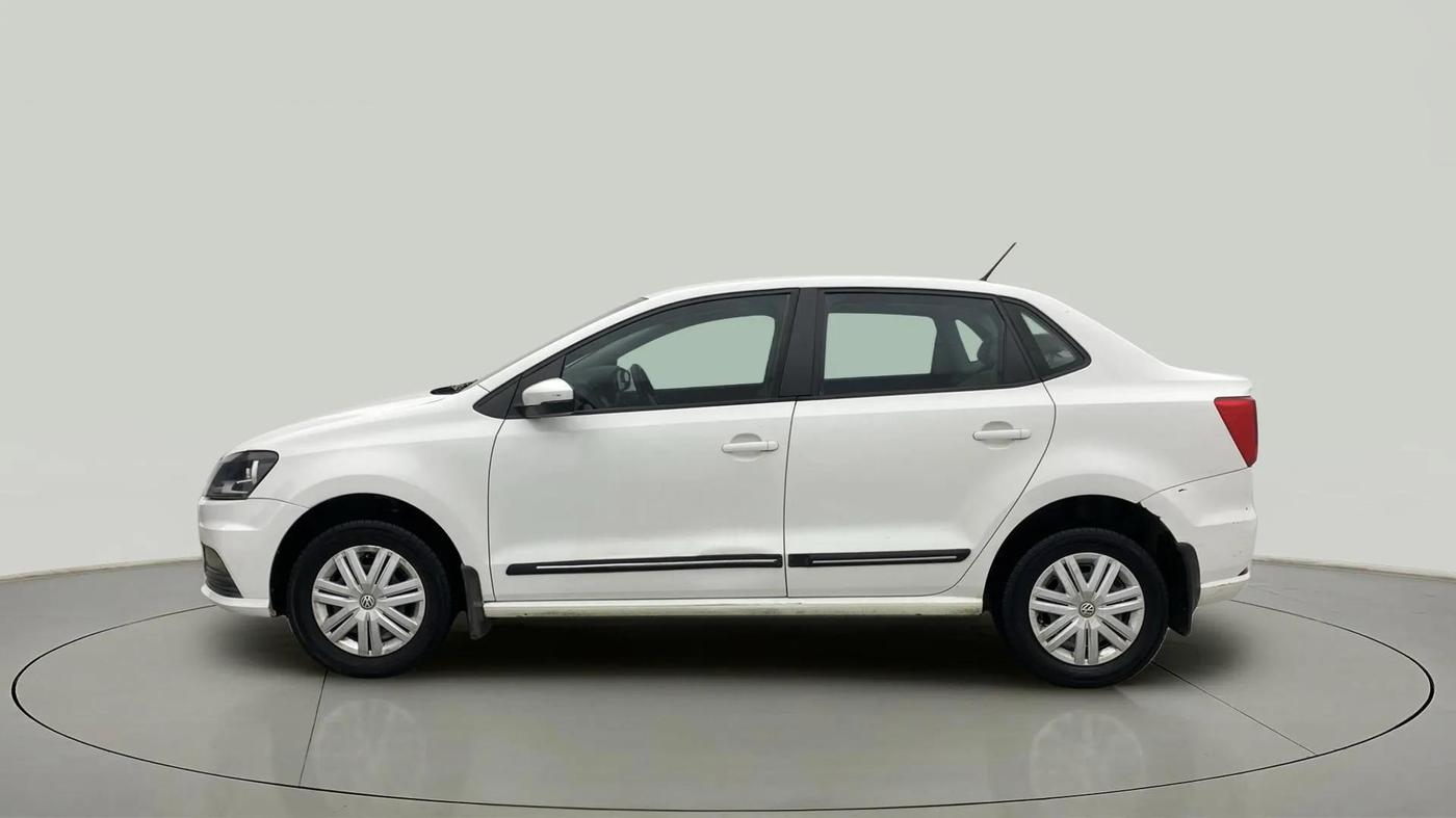2019 Volkswagen Ameo TRENDLINE 1.0L, Petrol, Manual, 93,378 km, Left Side