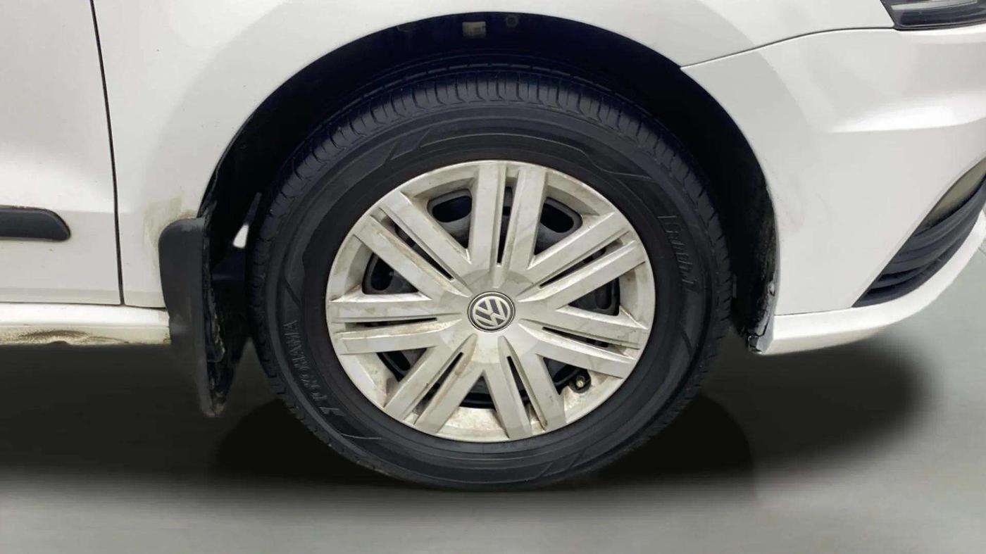 2019 Volkswagen Ameo TRENDLINE 1.0L, Petrol, Manual, 93,378 km, Right Front Wheel