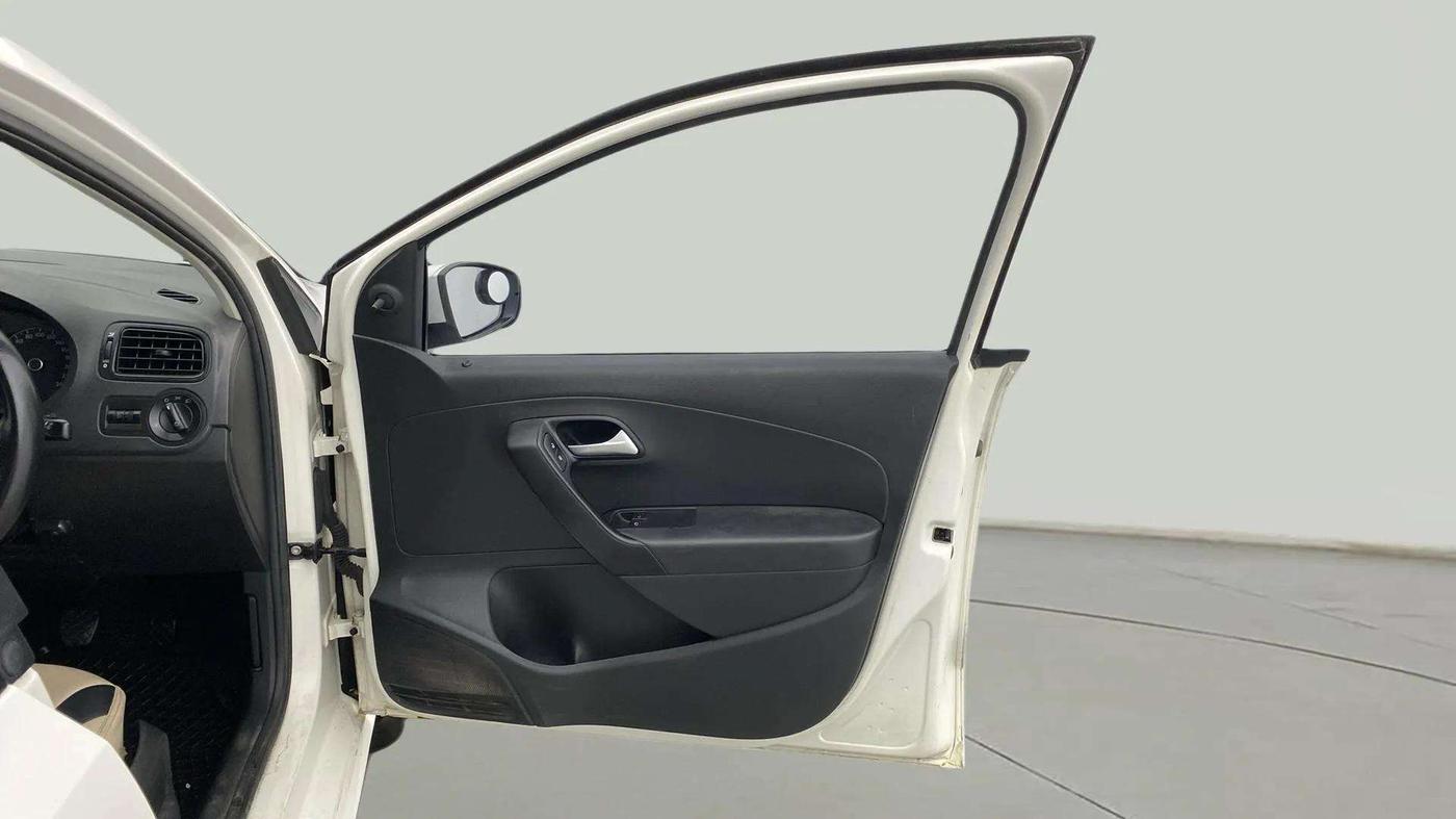 2019 Volkswagen Ameo TRENDLINE 1.0L, Petrol, Manual, 93,378 km, RHS Front Door