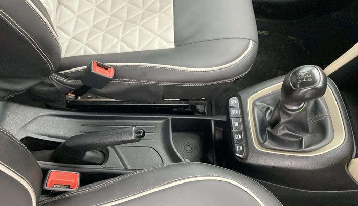 2019 Hyundai NEW SANTRO SPORTZ MT, Petrol, Manual, 56,431 km, Gear Lever