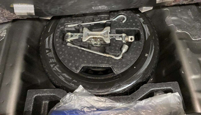 2019 Maruti Ciaz ALPHA 1.5 SHVS PETROL, Petrol, Manual, 51,661 km, Spare Tyre