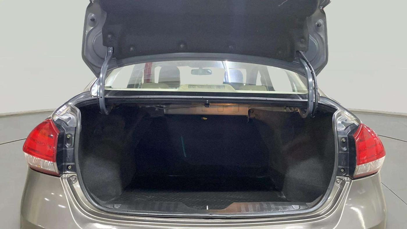 2019 Maruti Ciaz ALPHA 1.5 SHVS PETROL, Petrol, Manual, 51,661 km, Boot Inside