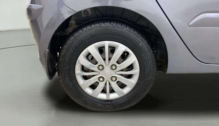 2013 Hyundai i10 SPORTZ 1.2 AT, Petrol, Automatic, 88,423 km, Right Rear Wheel