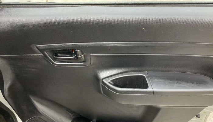 2021 Maruti S PRESSO VXI, Petrol, Manual, 37,895 km, Driver Side Door Panels Control