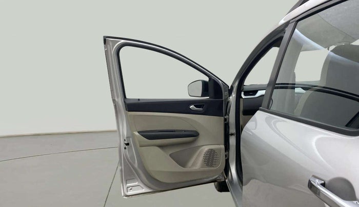 2023 Renault TRIBER RXZ, Petrol, Manual, 45,801 km, LHS Front Door